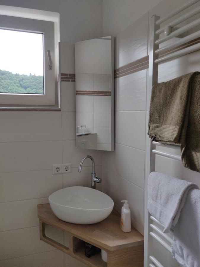 Hotel Weingut Stiftshof Enkirch Esterno foto