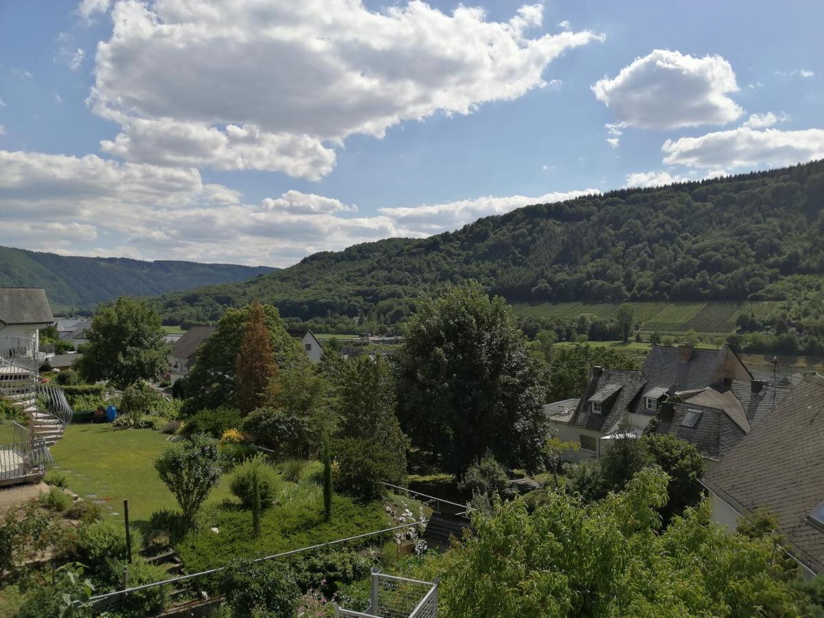 Hotel Weingut Stiftshof Enkirch Esterno foto