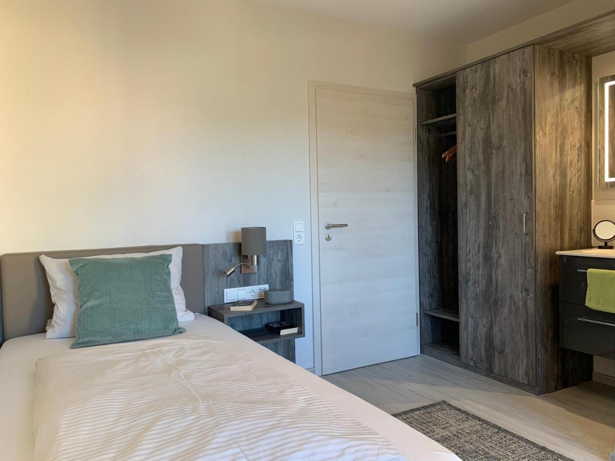 Hotel Weingut Stiftshof Enkirch Esterno foto